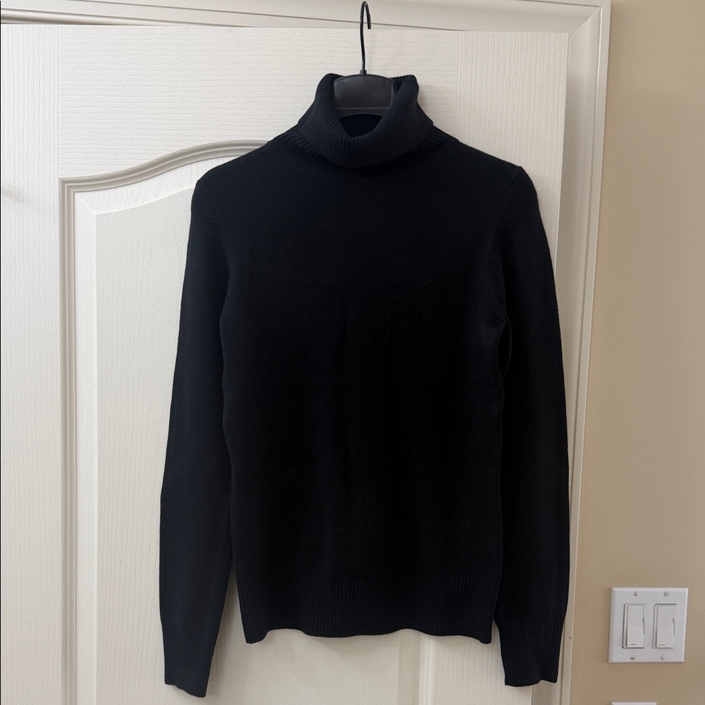 French Connection Black Ribbed Turtleneck Sweater NWOT